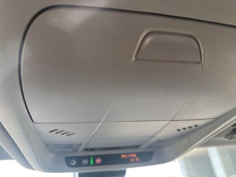 Used 2024 Chevrolet Equinox LT FWD image 21