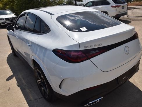 Used 2024 Mercedes-Benz GLC 300 4MATIC image 7