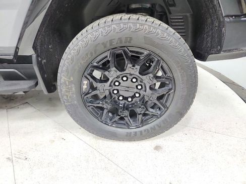 New 2026 GMC Hummer EV 4x4 Crew Cab w/ LPO, Dark Essentials Package image 48