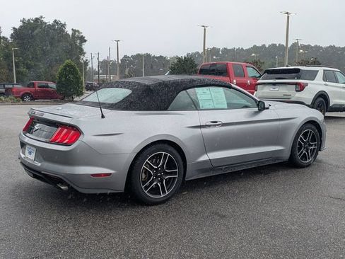 Certified 2021 Ford Mustang Premium RWD image 4