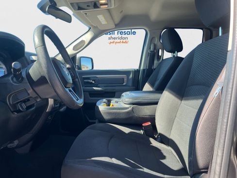 Used 2019 RAM 1500 Warlock AWD/4WD image 12