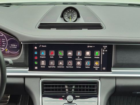 Certified 2023 Porsche Panamera 4 Platinum Edition w/ Assistance Package AWD/4WD image 13