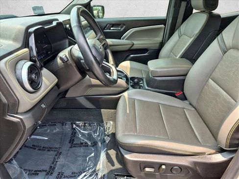 Used 2023 Chevrolet Colorado ZR2 w/ ZR2 Convenience Package III AWD/4WD image 14
