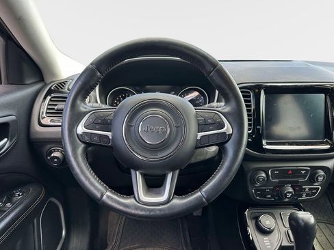 Used 2018 Jeep Compass Limited AWD/4WD image 13