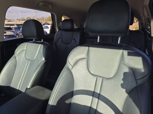 Certified 2022 Kia Sorento S image 23