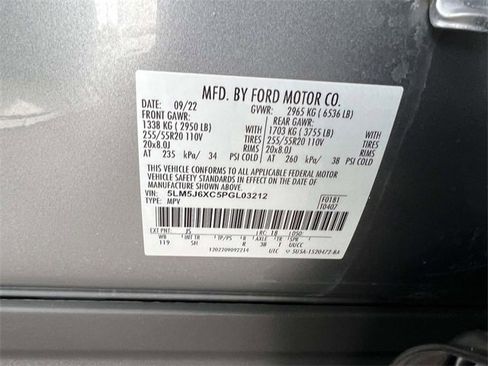 Used 2023 Lincoln Aviator AWD w/ Premium Package image 21