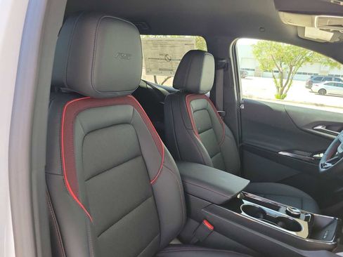 New 2026 Chevrolet Equinox RS w/ LPO, Floor Liner Package FWD image 18