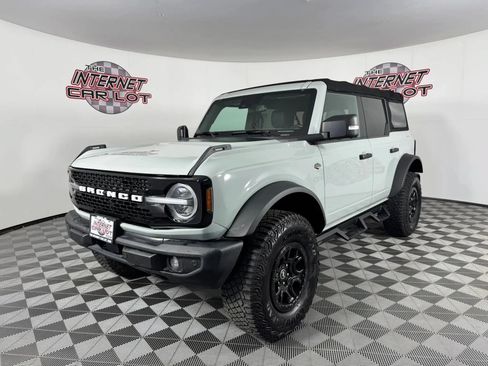 Used 2022 Ford Bronco Wildtrak AWD/4WD image 3