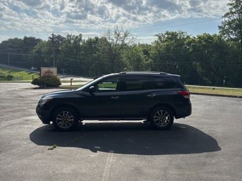 Used 2013 Nissan Pathfinder SV image 11