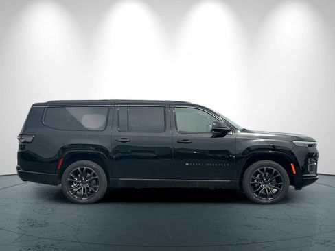 New 2026 Jeep Grand Wagoneer L Summit w/ Premium Group III AWD/4WD image 3