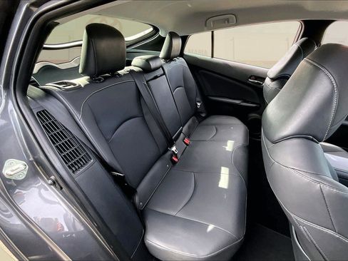 Used 2022 Toyota Prius Prime XLE image 25