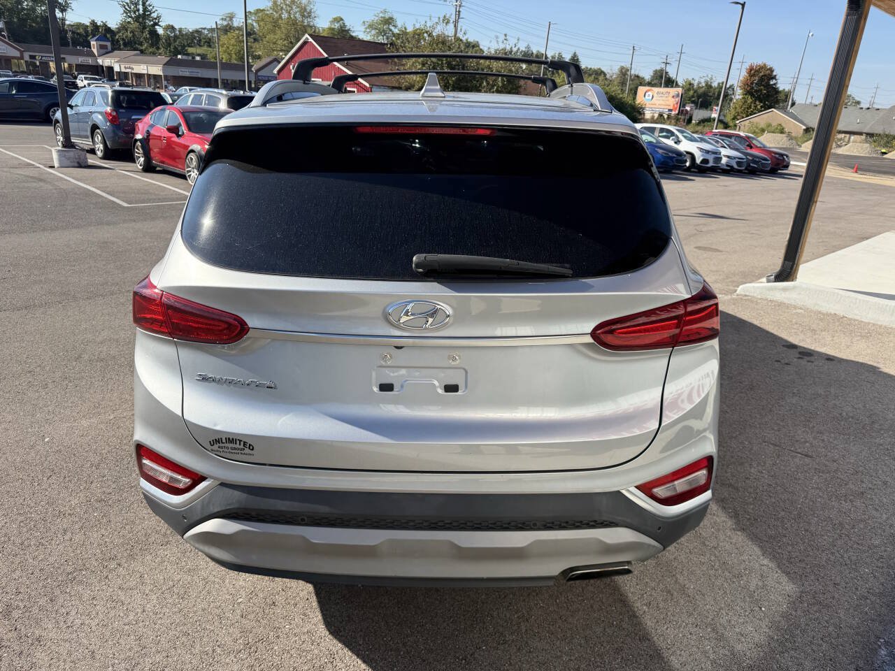 Used 2020 Hyundai Santa Fe SEL w/ Convenience + Premium Package FWD image 9