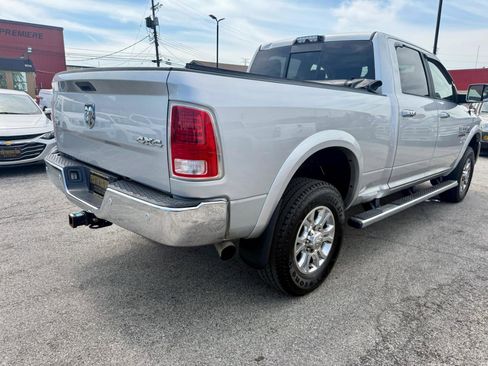 Used 2018 RAM 3500 Laramie AWD/4WD image 9