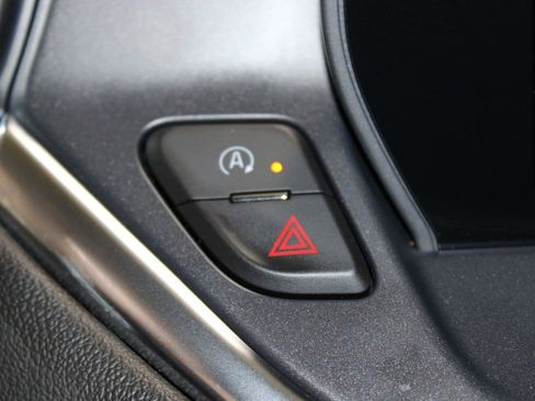 Used 2025 Chevrolet Blazer LT image 35