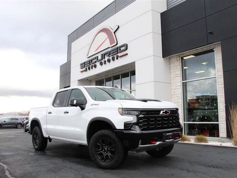 Used 2022 Chevrolet Silverado 1500 ZR2 image 3