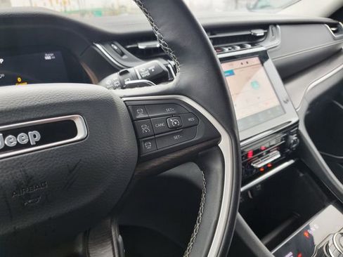 Used 2022 Jeep Grand Cherokee L Limited image 13