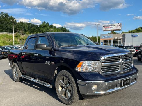 Used 2018 RAM 1500 Big Horn AWD/4WD image 4