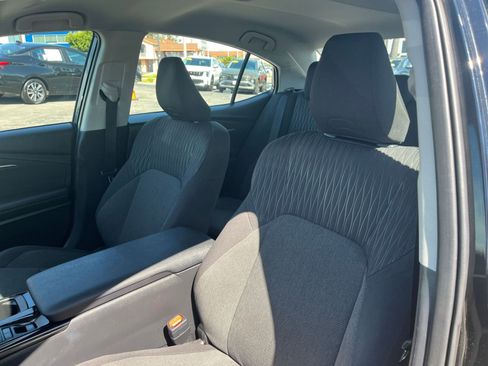 Used 2025 Toyota Camry LE image 27