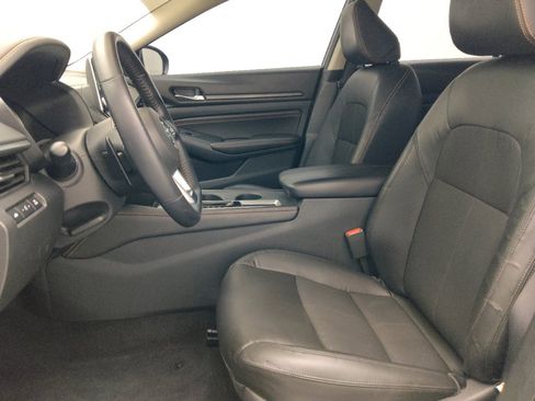Used 2020 Nissan Altima 2.5 SR FWD image 17