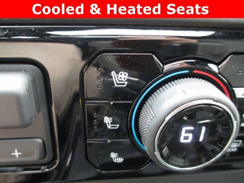 Used 2025 Chevrolet Silverado 1500 ZR2 w/ Technology Package image 17