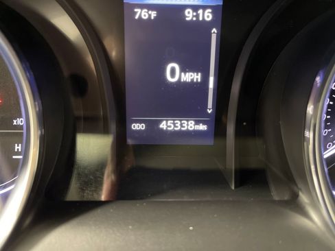 Certified 2020 Toyota Camry SE FWD image 19