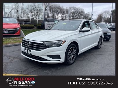 Used 2019 Volkswagen Jetta SE w/ Cold Weather Package