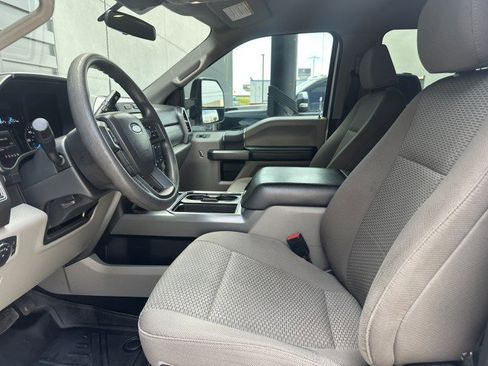 Used 2022 Ford F250 XLT w/ FX4 Off-Road Package image 12