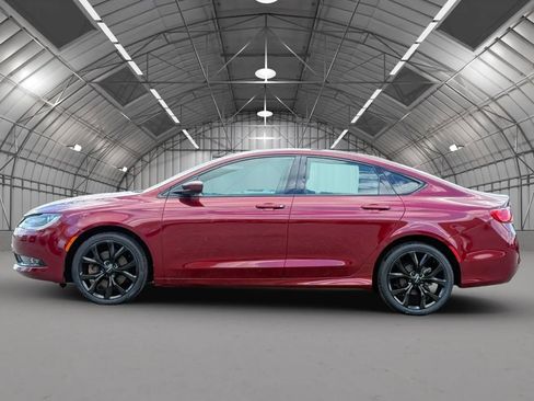 Used 2016 Chrysler 200 S w/ Navigation & Sound Group I AWD/4WD image 4
