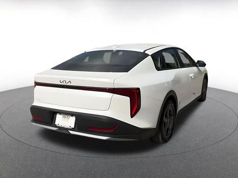 Used 2025 Kia K4 FWD image 15