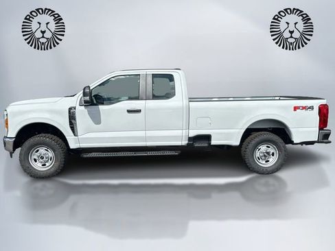 New 2026 Ford F250 XL w/ XL Off-Road Package image 8