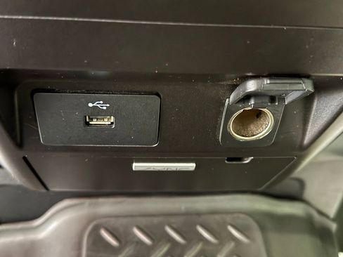 Used 2018 Ford F150 XLT AWD/4WD image 34