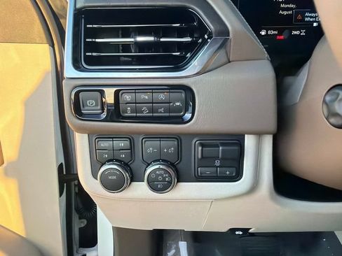 New 2026 GMC Yukon Denali w/ Advanced Technology Package AWD/4WD image 30
