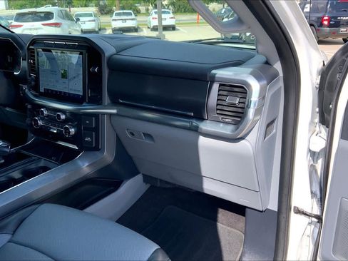 Used 2021 Ford F150 Lariat w/ Equipment Group 502A High image 18