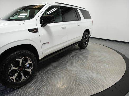 New 2026 GMC Yukon XL AT4 w/ AT4 Premium Plus Package AWD/4WD image 6
