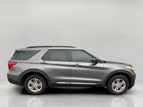 Certified 2023 Ford Explorer XLT w/ Equipment Group 202A image 4