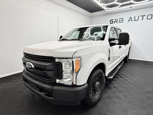 Used 2017 Ford F250 XL RWD image 3