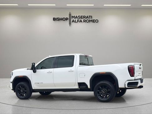 Used 2024 GMC Sierra 2500 AT4 w/ AT4 Premium Plus Package image 5