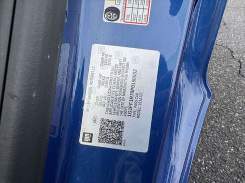 Used 2023 Chevrolet Camaro LT w/ Technology Package image 10