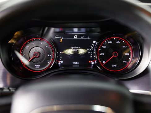 Used 2017 Dodge Charger SE w/ Power Sunroof Group image 21