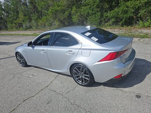 Used 2018 Lexus IS 300 F Sport w/ F Sport Package RWD image 4