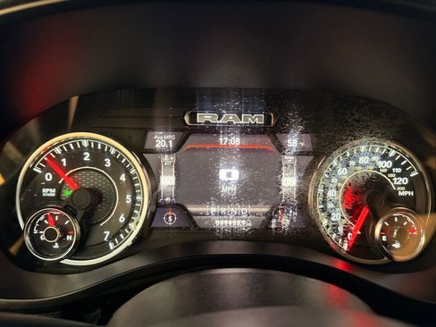 Used 2023 RAM 1500 Laramie image 10