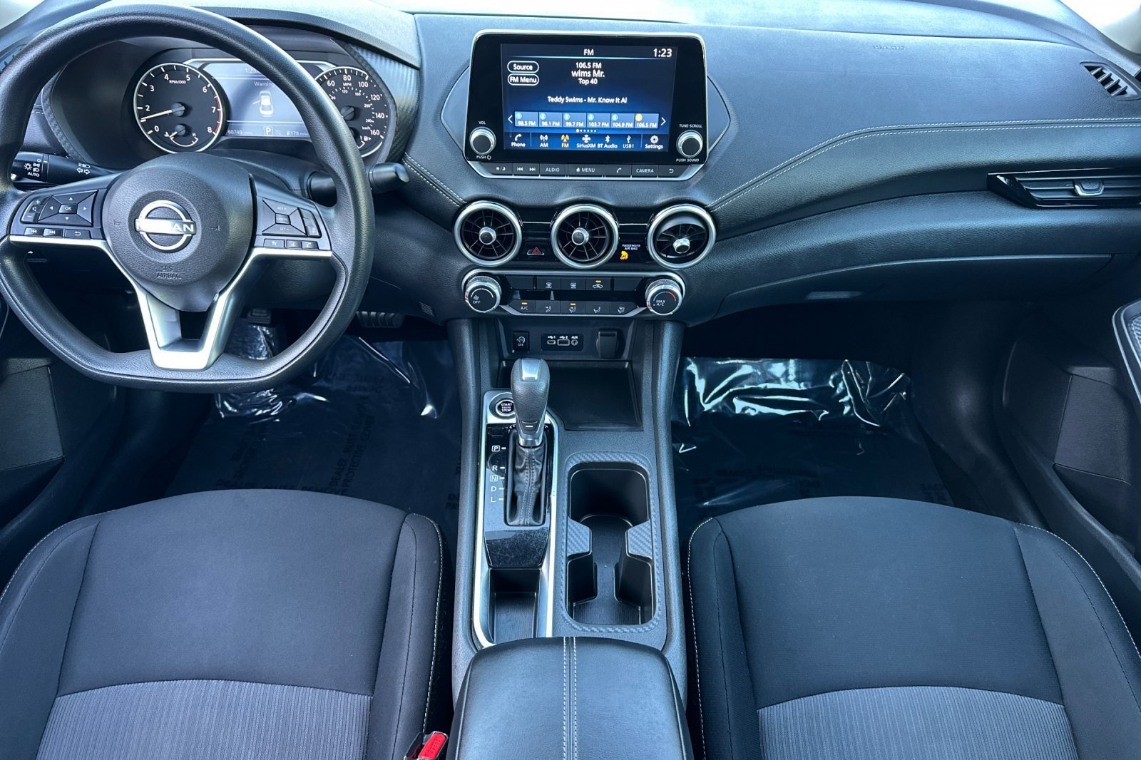 Used 2024 Nissan Sentra SV FWD image 12