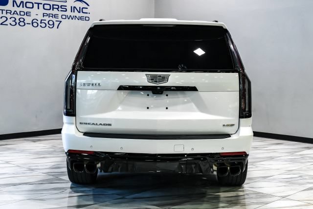 Used 2025 Cadillac Escalade V w/ LPO, Floor Liner Package AWD/4WD image 12