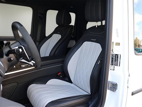 Used 2025 Mercedes-Benz G 63 AMG 4MATIC image 9