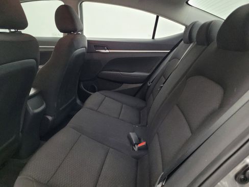 Used 2020 Hyundai Elantra SE w/ Cargo Package (C1) image 18
