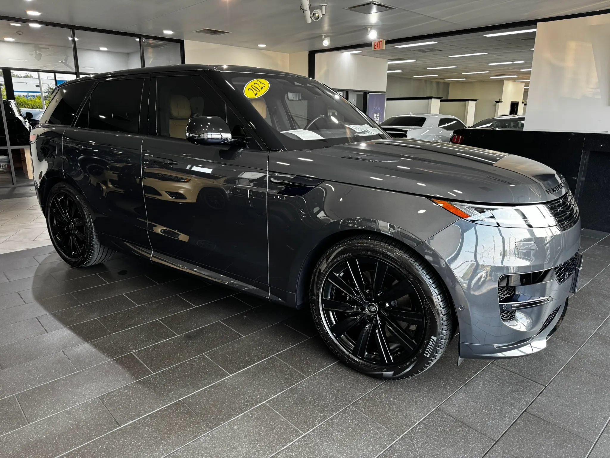 Used 2023 Land Rover Range Rover Sport SE Dynamic AWD/4WD image 6