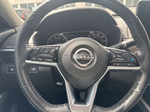 Used 2023 Nissan Altima 2.5 SL image 11