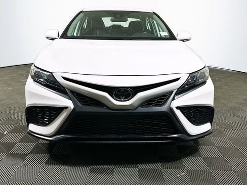 Certified 2023 Toyota Camry SE w/ Convenience Package image 3