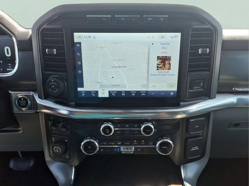 Used 2022 Ford F150 Lariat w/ Equipment Group 502A High AWD/4WD image 18