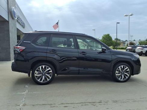 Certified 2025 Subaru Forester Touring w/ Popular Package - Touring AWD/4WD image 4